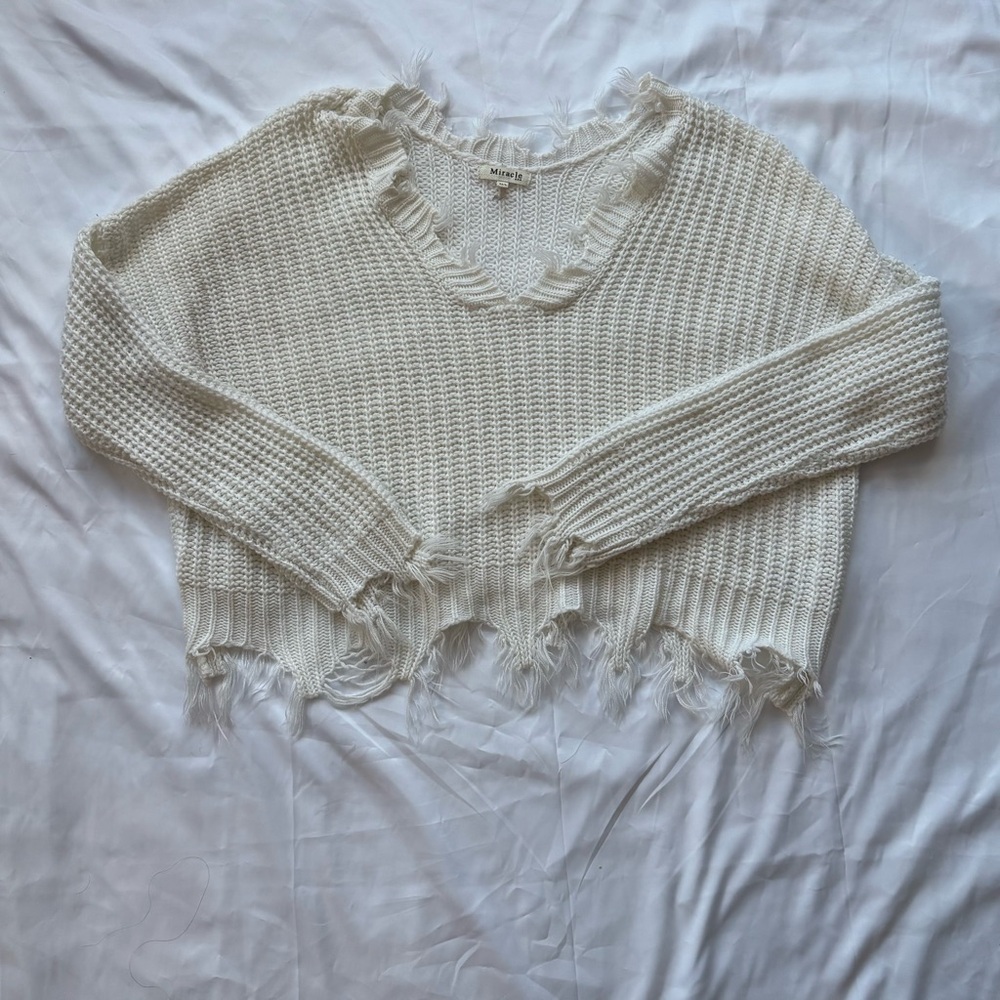Miracle USA | Cream V-Neck Sweater with Distressed Frayed Hem Sz M/L